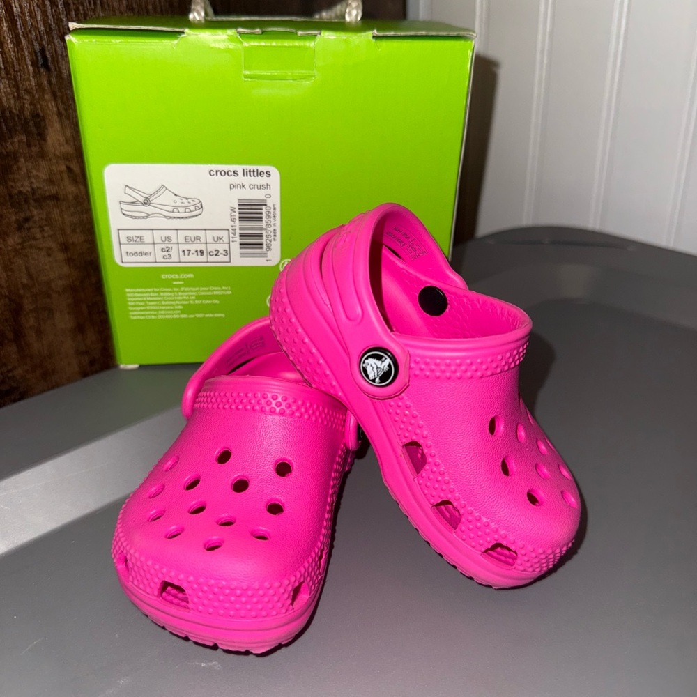 CROCS Littles Kids Water Shoes in Pink Crush